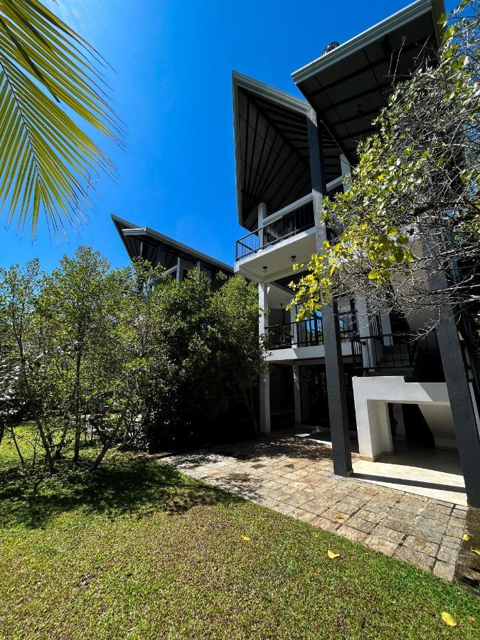 Karawwa Luxury Villas Hikkaduwa Dış mekan fotoğraf